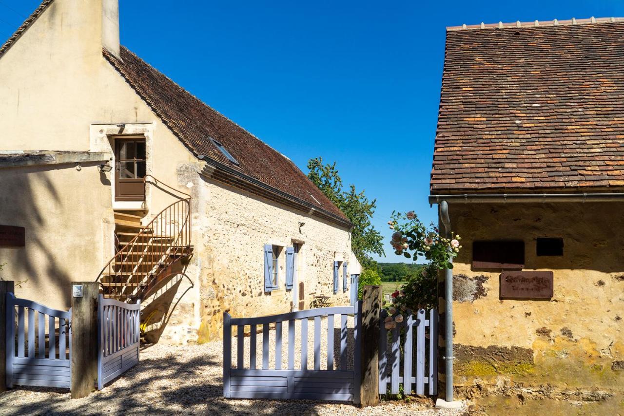 Chambre D'Hotes Chez Artiste Verrier, La Perriere - Perche Luaran gambar